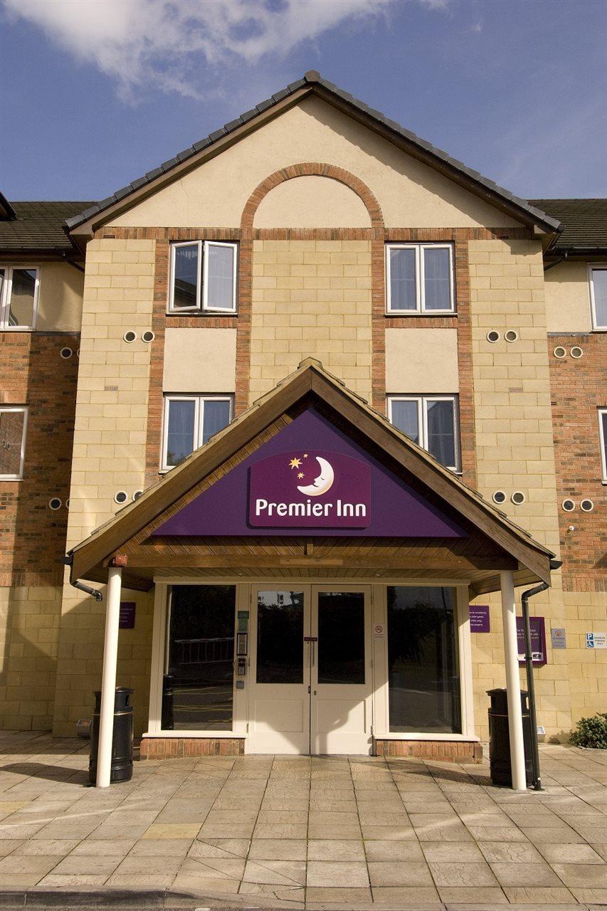 Premier Inn Slough Exterior foto