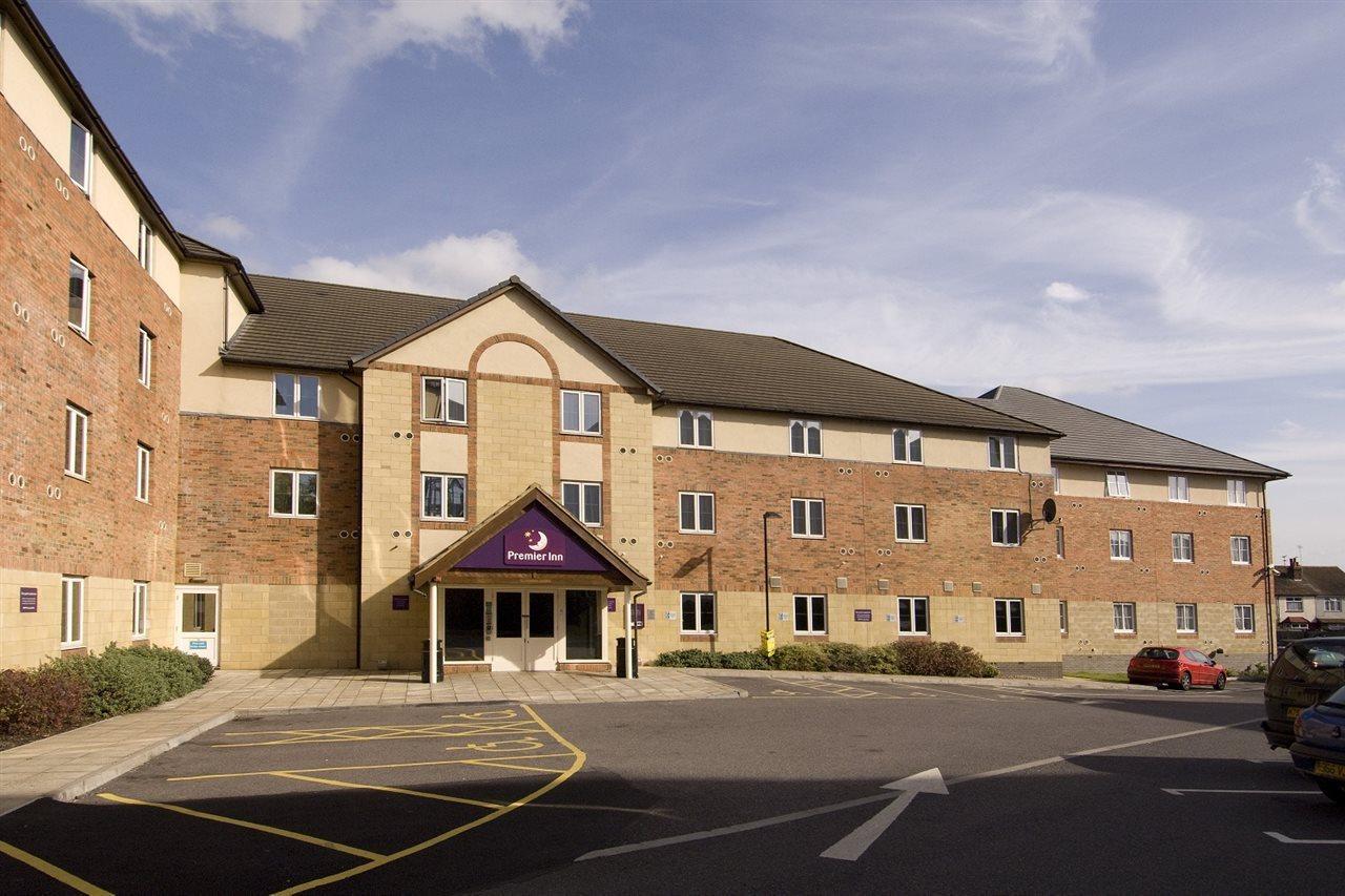 Premier Inn Slough Exterior foto