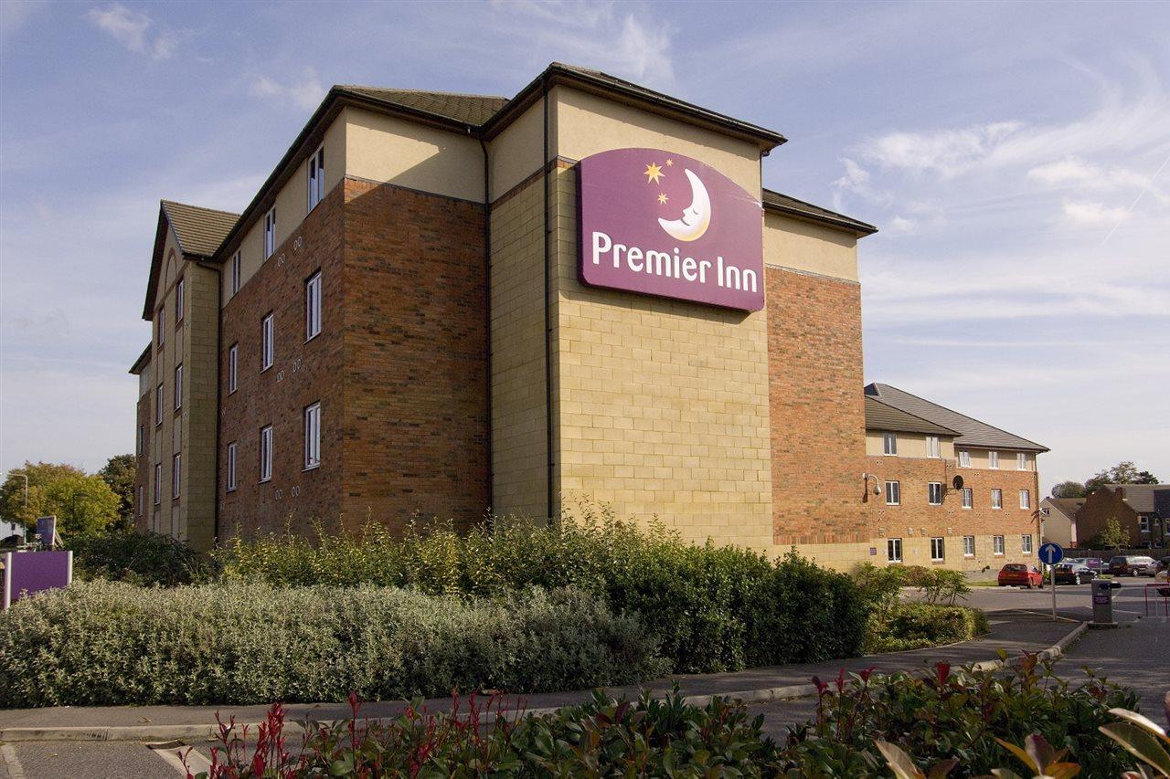 Premier Inn Slough Exterior foto